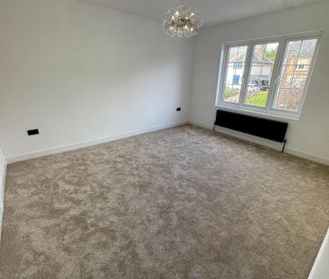 4 bedroom semi-detached house to rent - Photo 4