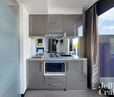 616 Glenferrie Road, Hawthorn - Photo 2