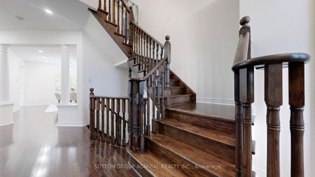 For Lease - 186 Ascalon Drive, Vaughan, Ontario - Photo 2