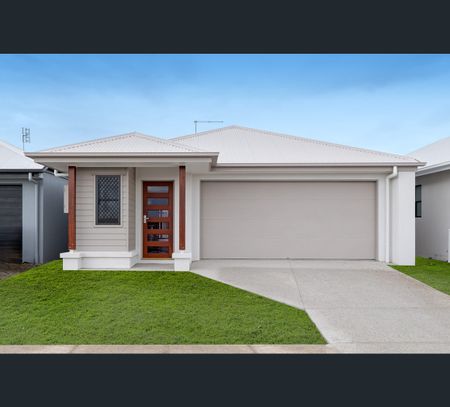 35 Hotham Crescent, Banya, Qld 4551 - Photo 5