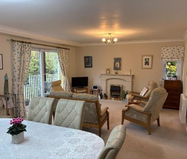 2 bedroom flat to rent - Photo 2