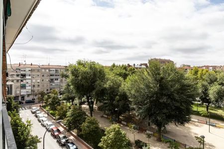 Plaza Jiménez Díaz, Getafe, Community of Madrid 28903 - Photo 2