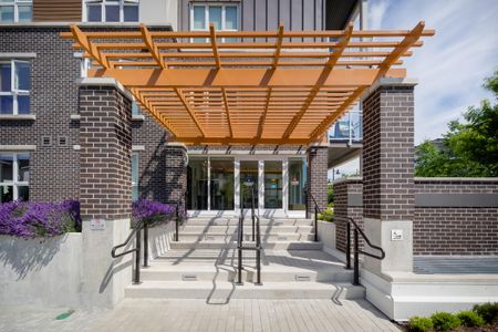 537 Foster Avenue, Coquitlam - Photo 5