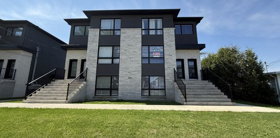 ST-LIN APPARTEMENT/LOGEMENT/CONDO - Photo 2