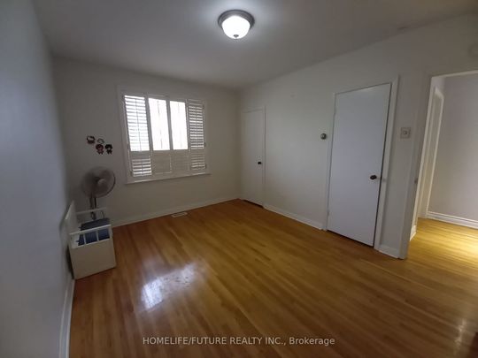 For Lease - 45 Gilroy Drive Unit# main, Toronto, Ontario - Photo 1