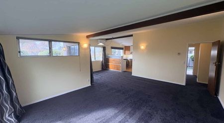 3-Bedroom + Hobby Room Family Home - Photo 2