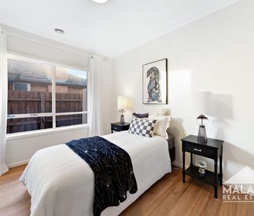 Beautiful Family Living in a Prized Location - Photo 6