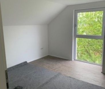 Dachgeschosswohnung ab 01.01.2026 zu vermieten - Foto 1