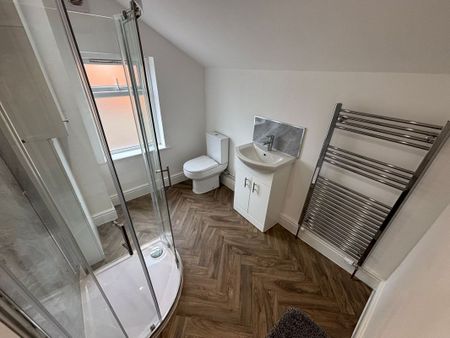 5 Oxford Street- 4 bed 2 bathLoughborough - Photo 5