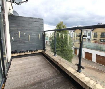 RM3, Ashflower Drive, Romford - Photo 6