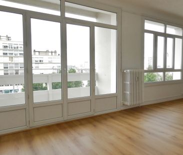 Location Appartement 1 pièce 30m² TOURS 37000 - Photo 2