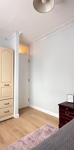 Cambridge CB5 - Photo 1