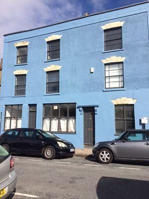 6 bedroom flat to rent - Photo 4