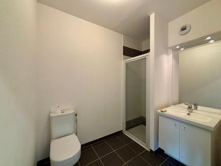 Location Appartement 1 pièce 32m² ANGERS 49000 - Photo 4