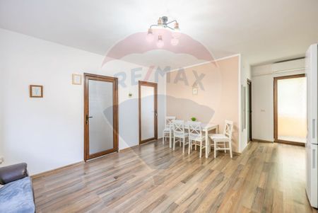 Apartament cu 3 camere de inchiriat in bloc nou + loc de ... - Photo 2