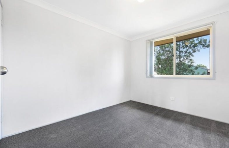 WESTDALE FAMILY HOME - Photo 3