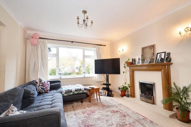 4 bedroom detached house to rent - Photo 1