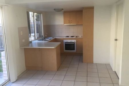 Modern living with Air-Conditioning! - Photo 5