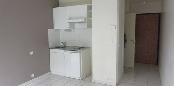 Location appartement studio 1 pièce 19 m² à Rodez (12000) - Photo 2