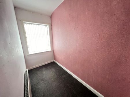 2 bedroom end of terrace house to rent - Photo 2