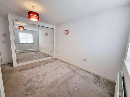 Scotchbarn Lane, Prescot, L35 - Photo 1