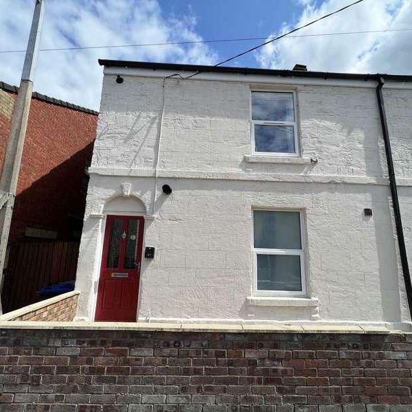Bond Street, Trowbridge, Wiltshire, BA14 - Photo 1