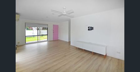 A PRIVATE ENTERTAINER'S OASIS READY FOR SUMMER LIVING - Photo 2