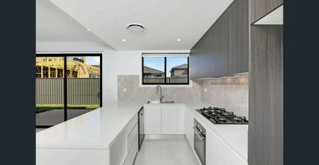 1 Ditzell Street, Catherine Field, NSW 2557 - Photo 2