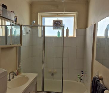 5/2B Loyola Avenue, Brunswick - Photo 6