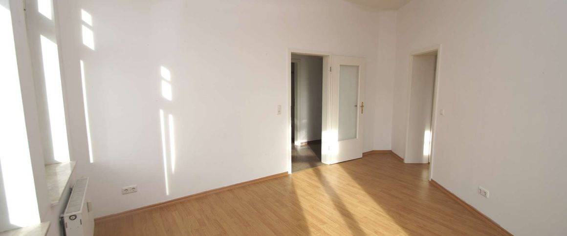 2-Zimmer-Wohnung mit BALKON und EBK in Magdeburg-Sudenburg - Photo 1