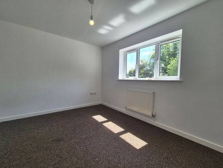 Beecher Street, Halesowen, B63 - Photo 3