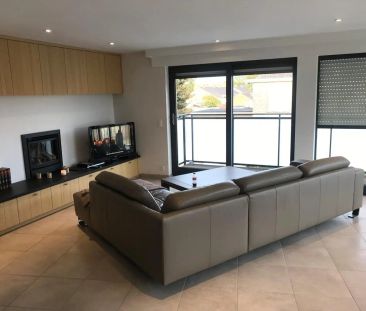 Uiterst ruim, energiezuinig appartement met groot terras - Photo 1