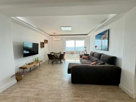 Calle del Pintor Maella, Valencia, Valencian Community 46023 - Photo 4