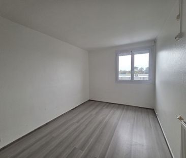 Location Appartement 4 pièces 75m² LIBOURNE 33500 - Photo 3