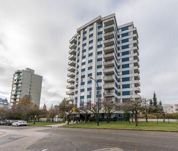 Park Towers - Photo 2