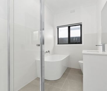 13 Deakin Street, Mitcham - Photo 6