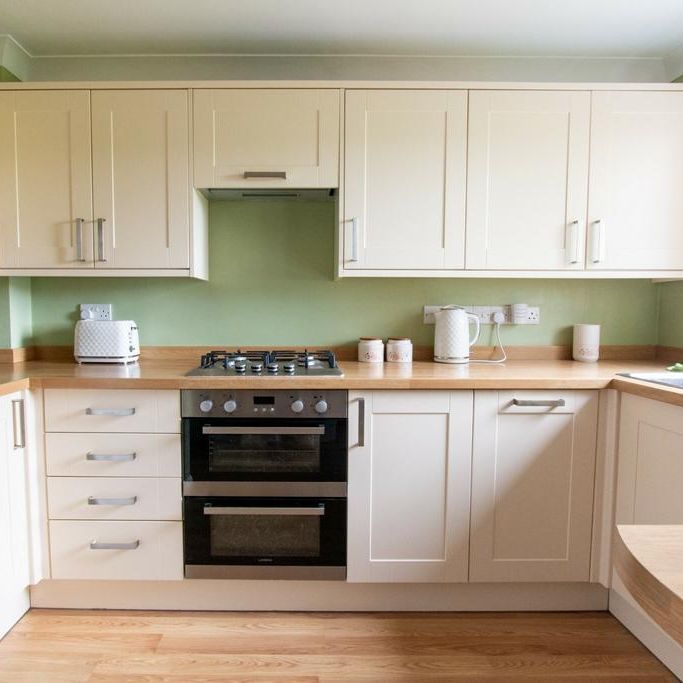 2 bedroom terraced house to rent - Photo 1