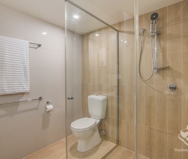 Furnished 2 Bed Apartment | Huge Balcony | Walk to UQ - Photo 3