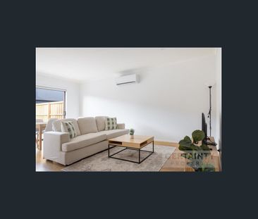 Modern Co-Living with Private Bathrooms – Fully Furnished & All Bil... - Photo 2