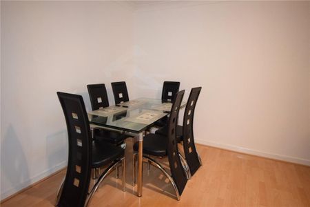 3 bedroom flat to rent - Photo 2
