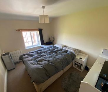 2 bedroom cottage to rent - Photo 2