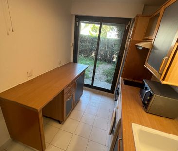 Location Appartement 1 pièce 45m² - Photo 3