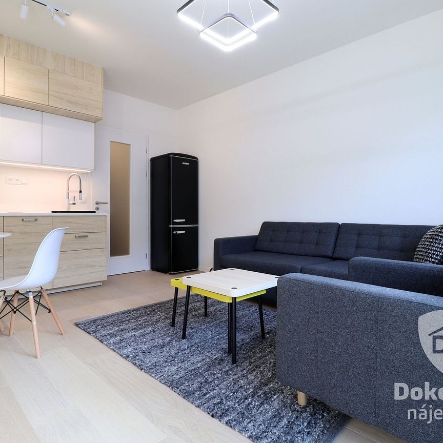 Pronájem bytu 1+kk 28 m² - Photo 1