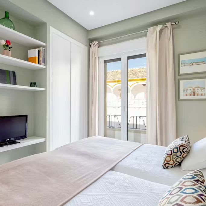 Antonia Díaz, Sevilla, Andalusia 41001 - Photo 1