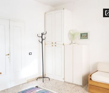 rome, Lazio 00146 - Photo 2