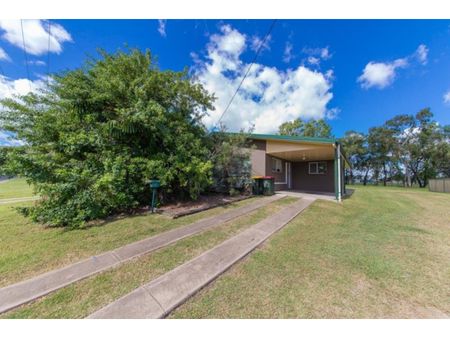 2/12 Mackinlay Street, Norman Gardens - Photo 5