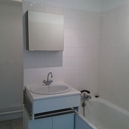 Location Appartement 1 pièce 31m² CLERMONT FERRAND 63000 - Photo 3