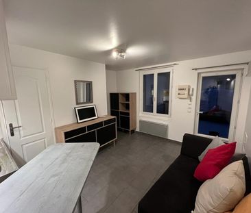 Petit meublé avec terrasse - Photo 1