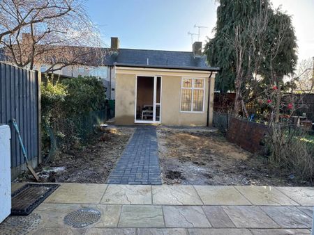 3 bedroom terraced house to rent - Photo 5