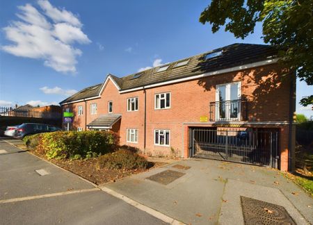 Lowry Mews, Dillotford Avenue, Styvechale, Coventr CV3 5QD - Photo 3